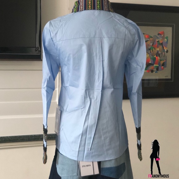 Style Mafia Light Blue Button Front Top - Picture 4 of 4